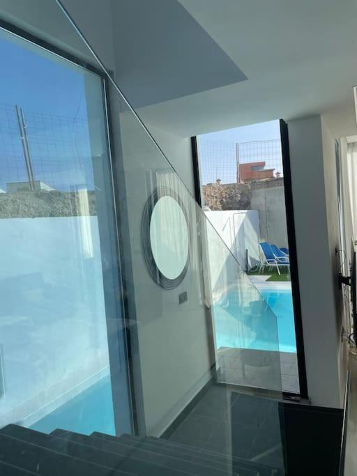Luxury In Melenara Villa *